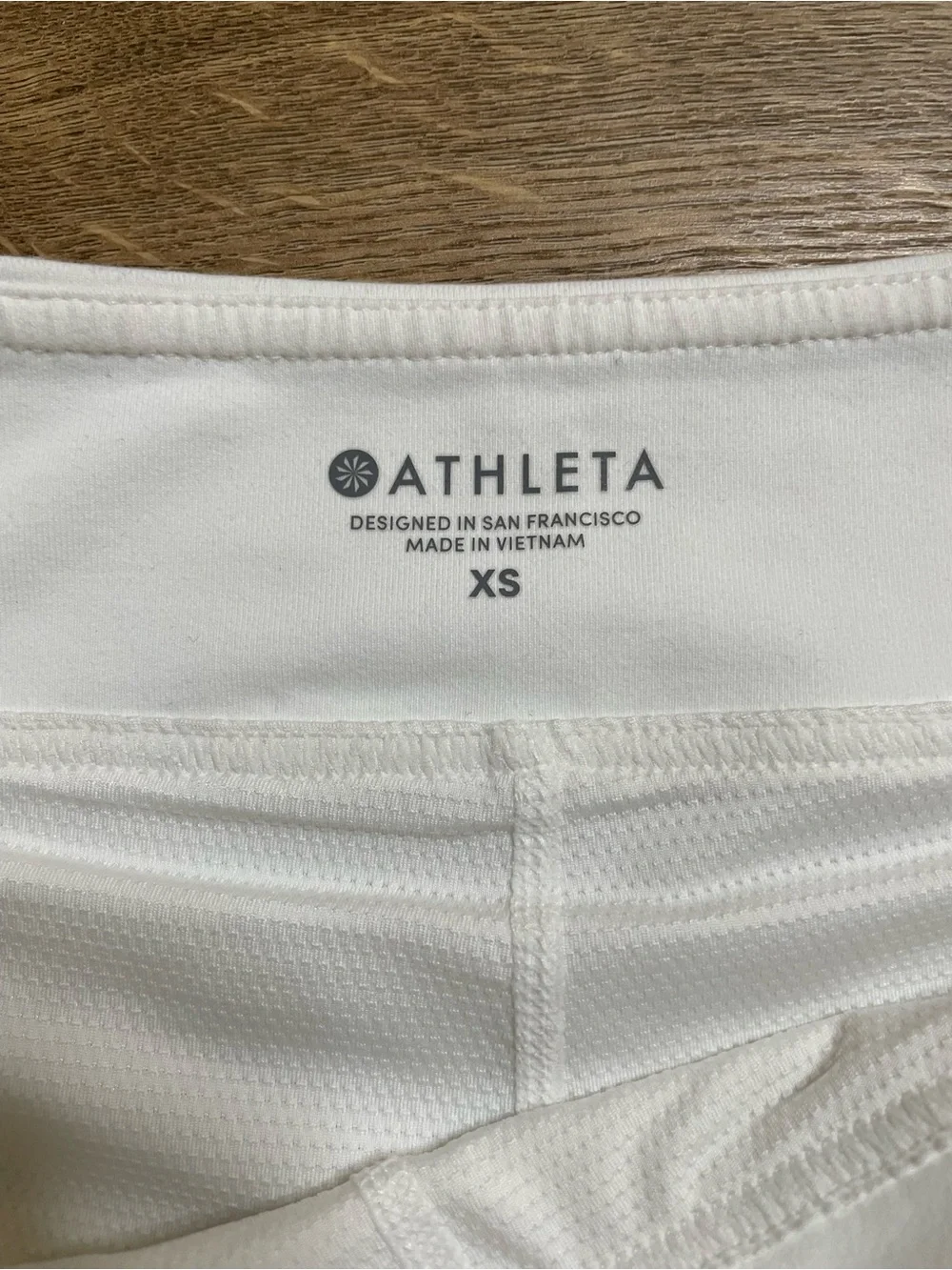 Athleta White Active Skirt with built-in shorts - XS